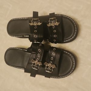 Womens Gothic Slides